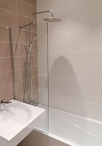Шторка на ванну 804 50х140 стационарная, стекло прозрачное 8 мм, профиль хром